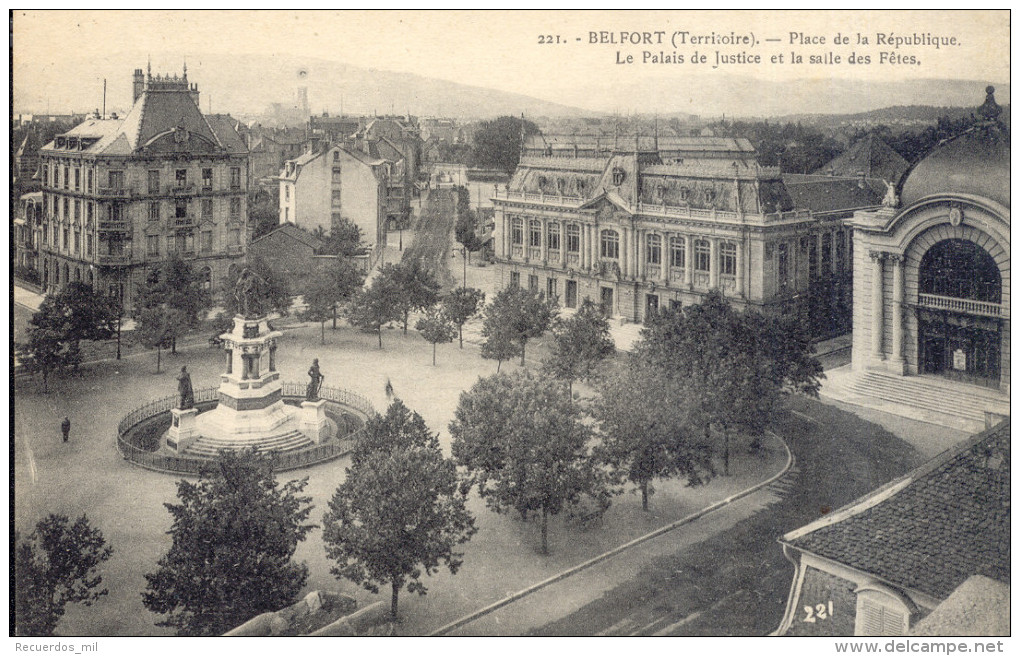 Belfort  Place De La Republiue - Belfort - Città