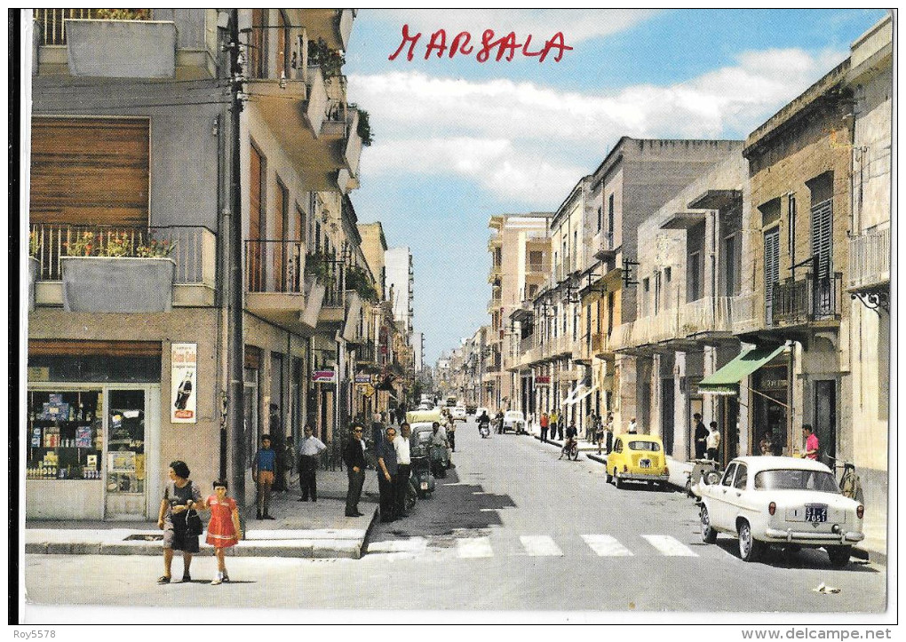 SICILIA-MARSALA VIA ROMA AUTO D'EPOCA NEGOZI ANIMATISSIMA ANNI 60 - Marsala