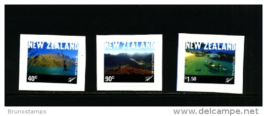 NEW ZEALAND - 2001  TOURISM  SELF ADHESIVE SET  MINT NH - Neufs