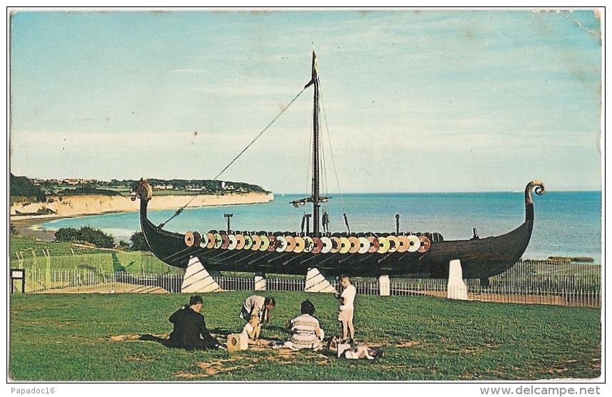 GB - K - The Viking Ship "Hugin". Situated Above Pegwell Bay... - Ed. C. G. Williams N° WB 135 / P40606 (1968)[Ramsgate] - Ramsgate