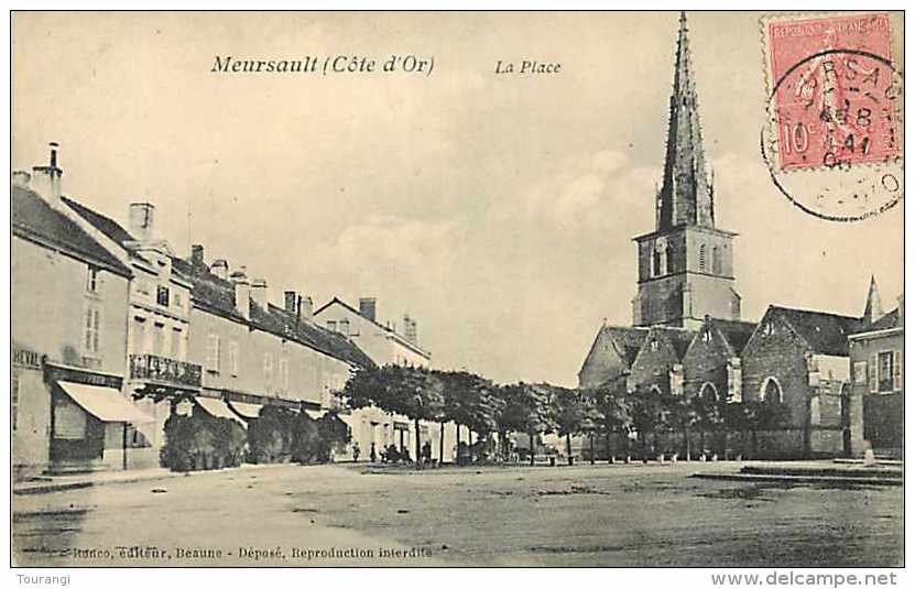 Mai14 1600: Meursault  -  Place - Meursault