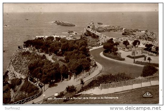 FRANCE - BIARRITZ - LE ROCHER DE LA VIERGE VU DU SEMAPHORE RP 1930 - Biarritz