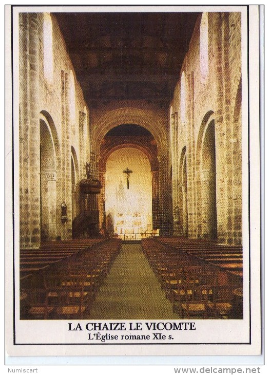 La Chaize-le-Vicomte.. Belle Vue De L'Eglise Romane.. Intérieur De L'Eglise.. La Nef Centrale - La Chaize Le Vicomte