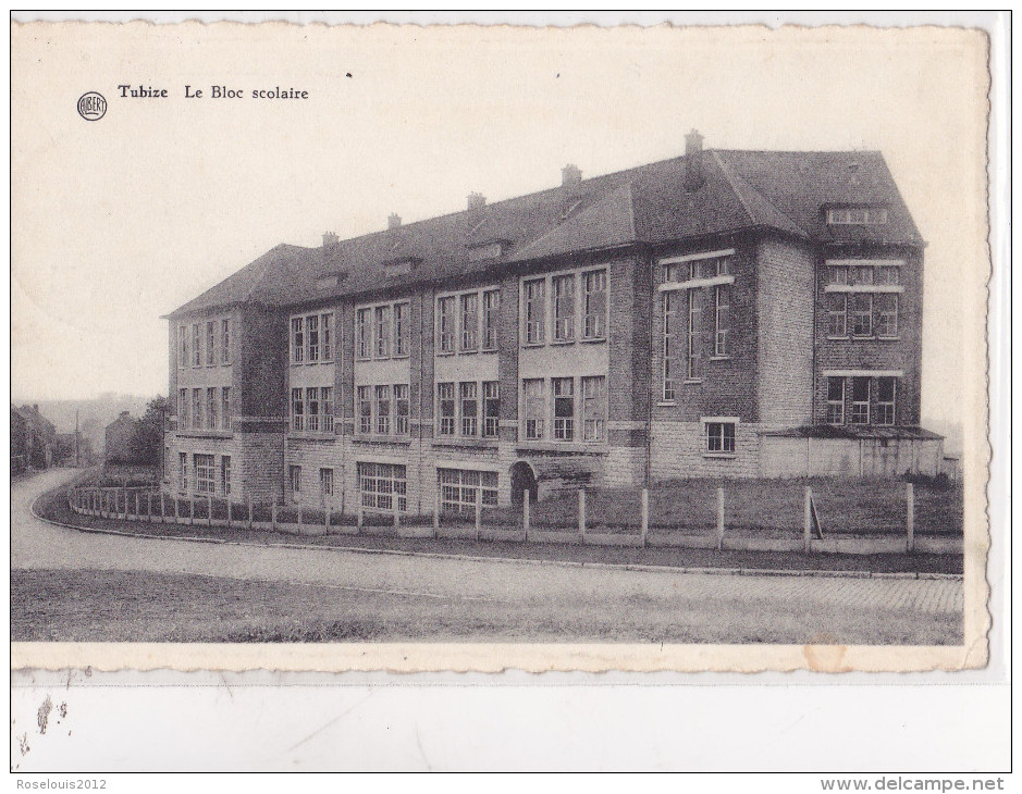 TUBIZE : Le Bloc Scolaire - Tubize