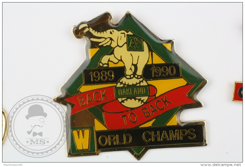 1989 - 1990 Oakland, Back To Back World Champs - Pin Badge #PLS - Baseball