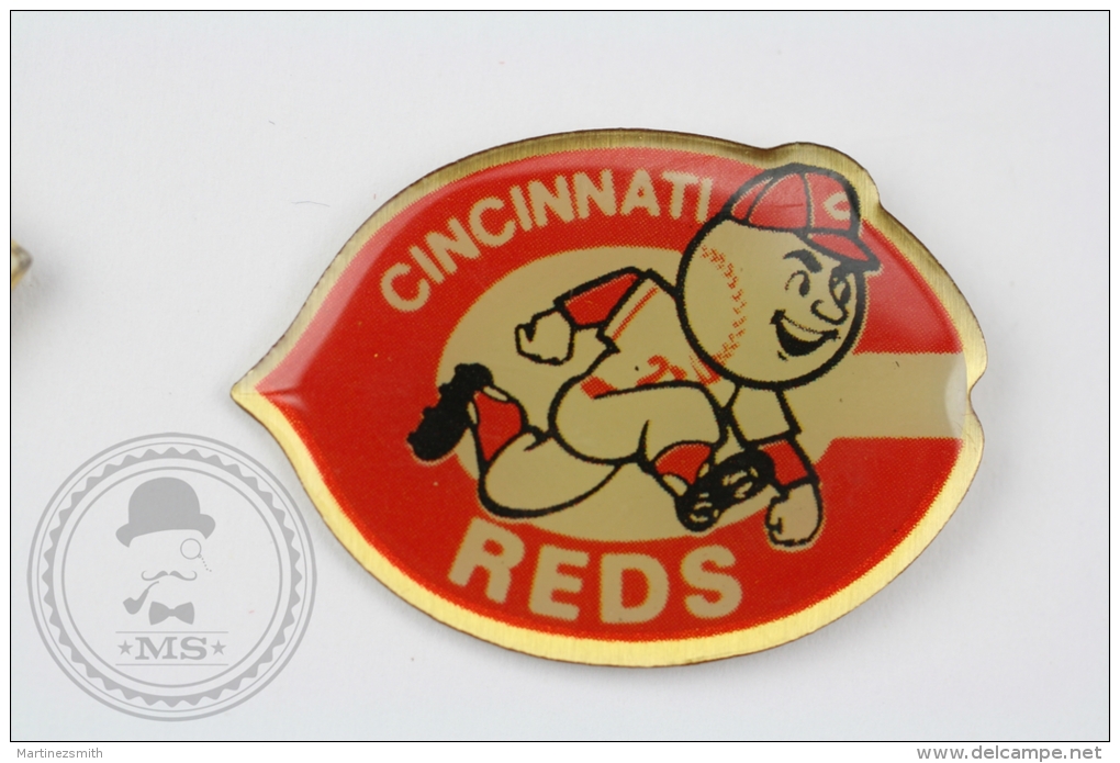 Cincinnati Reds Baseball Team - Pin Badge #PLS - Baseball