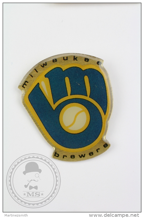 Milwaukee Brewers Basseball Team - Pin Badge #PLS - Honkbal