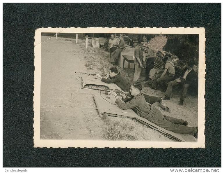 Petite Photo Originale - Stand De Tir à La Carabine - Tir Couché ( Animée ) - Tiro (armas)