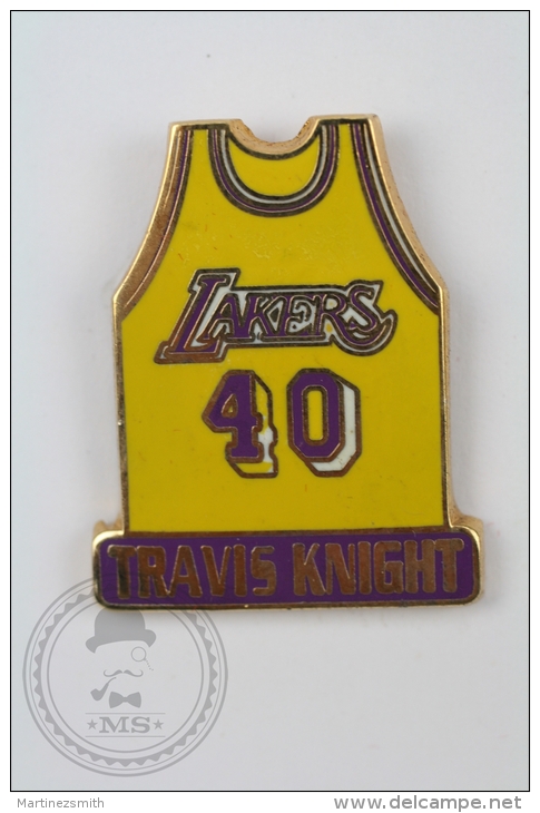 Los Angeles Lakers Shirt - Travis Knight - Pin Badge #PLS - Baloncesto