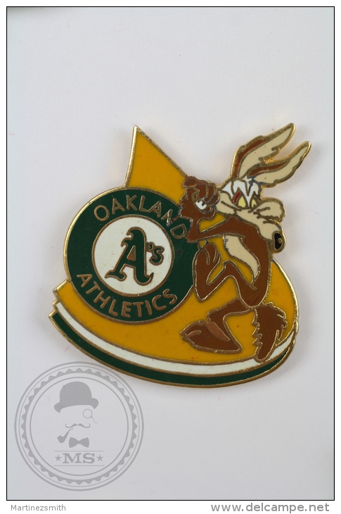 Oakland Athletics - Warner Bros. Wild Coyote - Pin Badge #PLS - Béisbol
