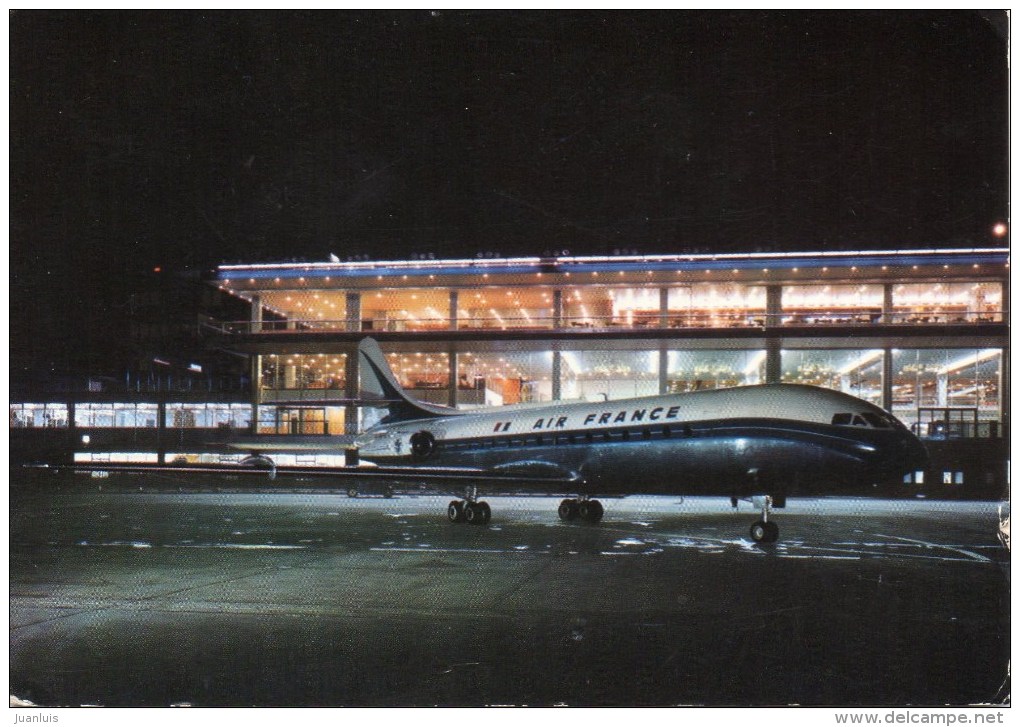 Caravelle "AIR FRANCE" Sur L'aire De Stationnement Aéroport De PARIS ORLY - 1946-....: Moderne