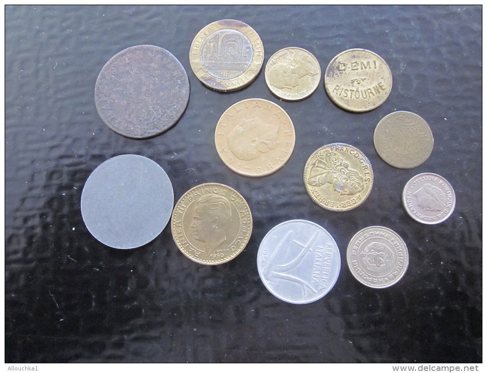 VRAC 12  Différentes  Pièces De Monnaie De Différents Pays + Vrac &gt;  TOKEN - JETON GETONN Voir Photo Recto-verso - Lots & Kiloware - Coins