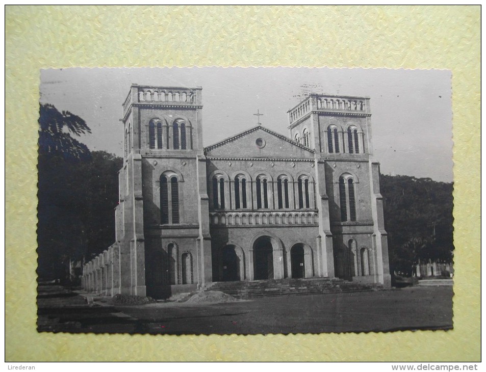 BANGUI. La Cathédrale. - República Centroafricana