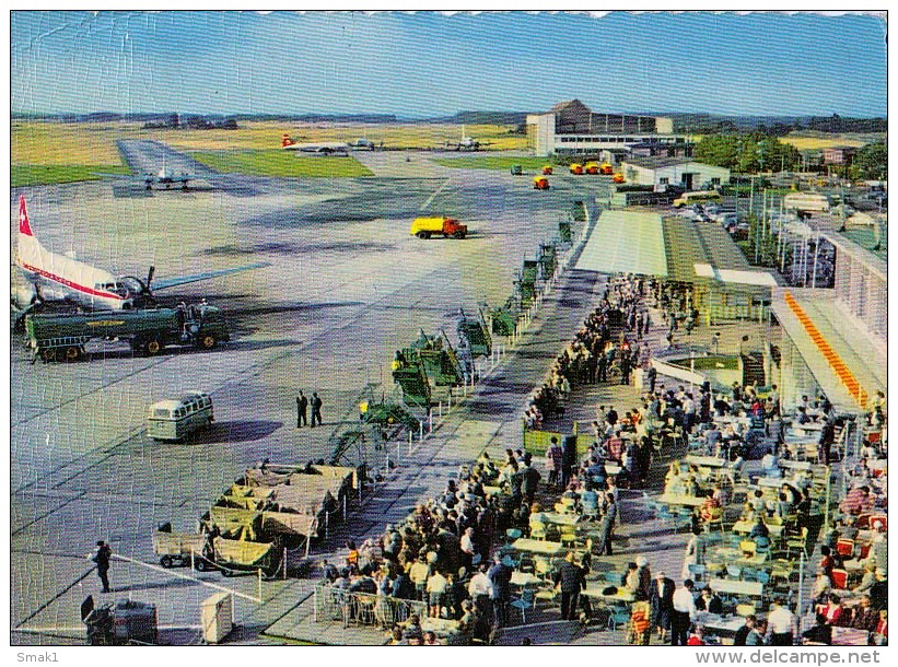 AK AERODROME AIRPORT DÜSSELDORF  ALTE POSTKARTE - Aerodromes