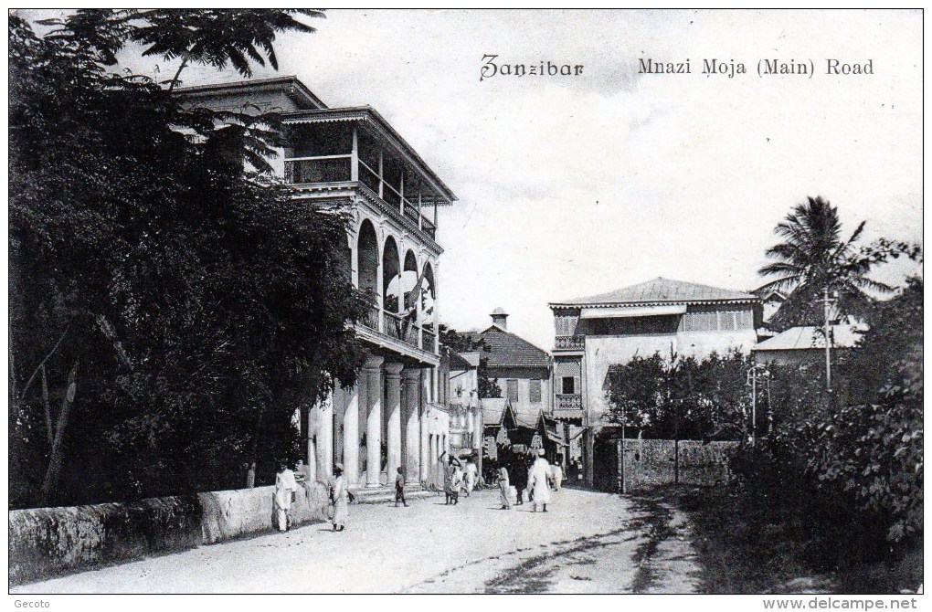 Zanzibar  - Mnazi Moja (main) Road - Tansania