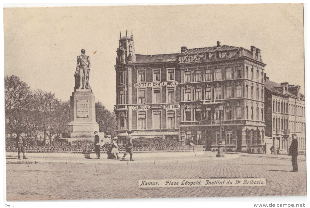 CPA Animée -  NAMUR (Belgique) - Place Léopold - Institut Du Dr Bribosia - Namur