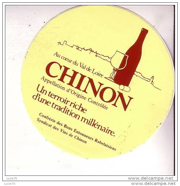 AUTOCOLLANT  -  CHINON  -   Au Coeur Du  Val De Loire - Stickers