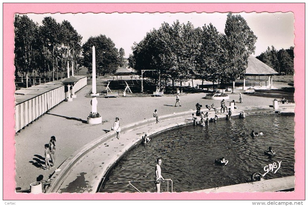 D28.CLOYES SUR LE LOIR. PLAGE DU VAL FLEURI. PISCINE.BAR.JEUX.PÊCHE.CAMPING. - Cloyes-sur-le-Loir