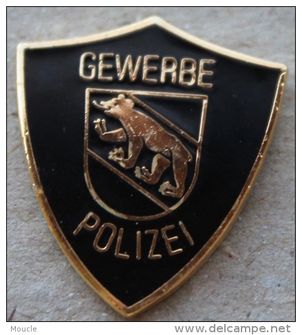 POLICE DE LA VILLE DE BERNE - SUISSE - POLIZEI STADT BERN SCHWEIZ - GEWERBE - OURS - BÄR -      (12) - Policia