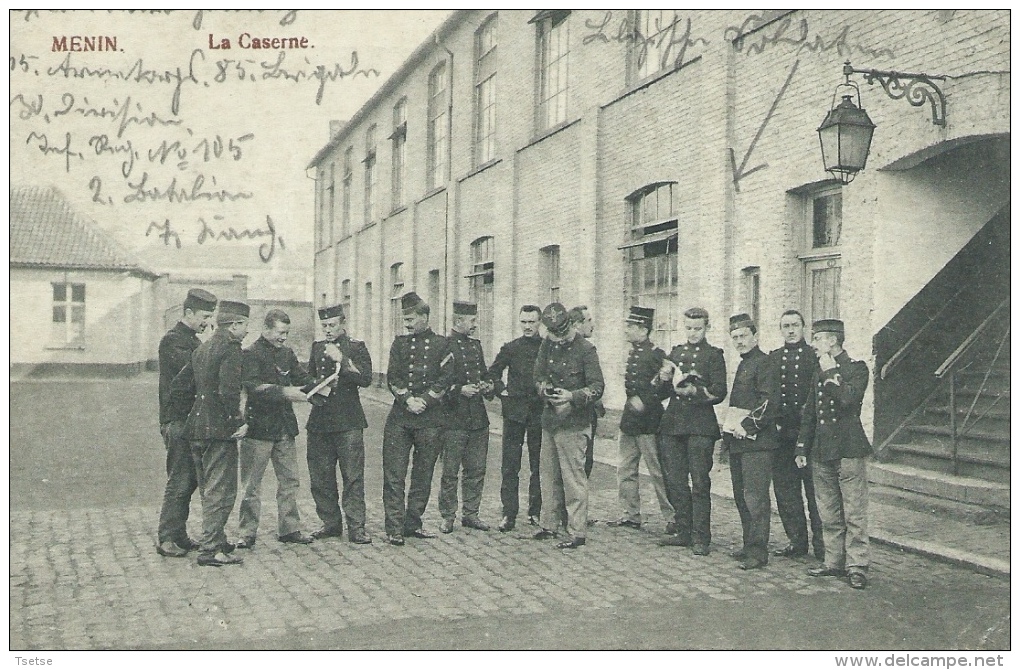 Meneen - La Caserne - Groep Soldaten - Feldpost 1915 ( Verso Zien ) - Menen