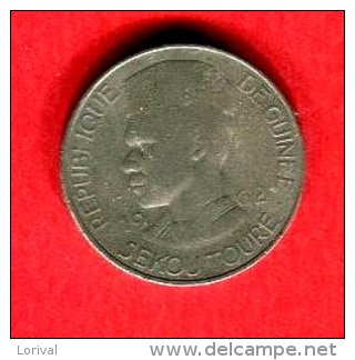 10 FRANCS1962 TB  12 - Guinea Francese