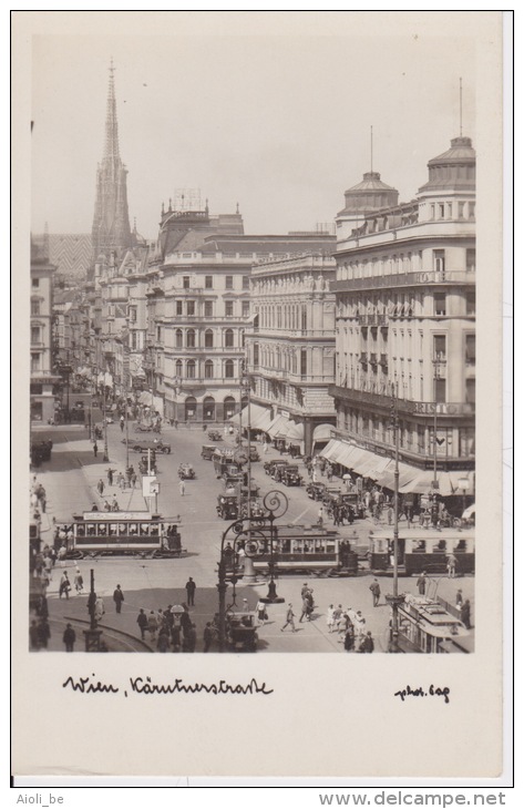 Wien - Kärutnerstrasse - Geanimeerd Mit  Tram, Auto, Personen....) - Wien Mitte