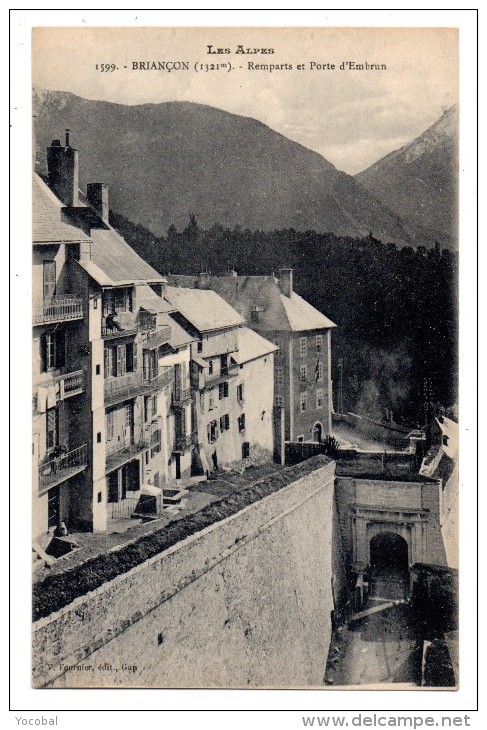 CP, 05, BRIANCON, (1321 M), Remparts Et Porte D'Embrun, Vierge - Briancon