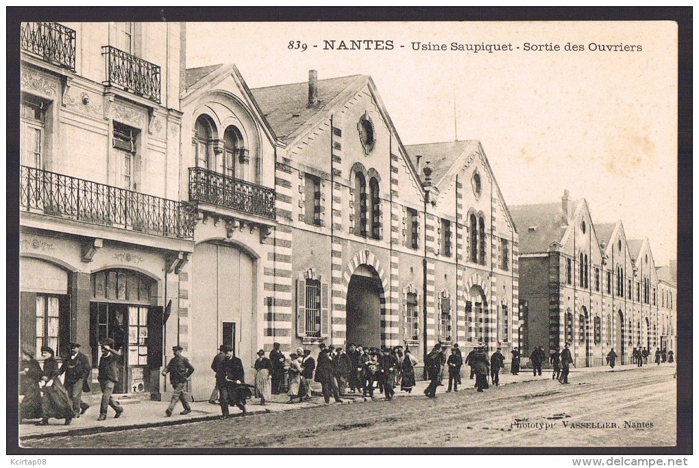 NANTES . Usine Saupiquet - Sortie Des Ouvriers . - Nantes