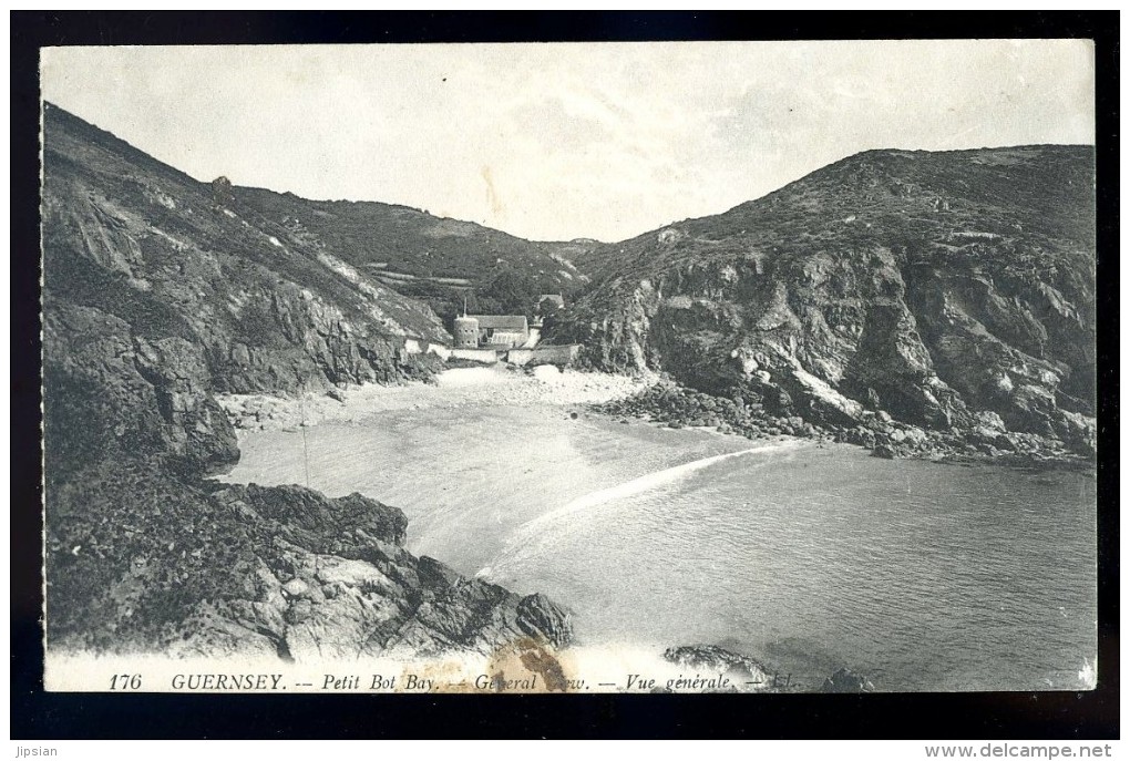 Cpa Royaume Uni Guernsey Guernesey  Petit Bot Bay General View -- Vue Générale   AO12 - Guernsey