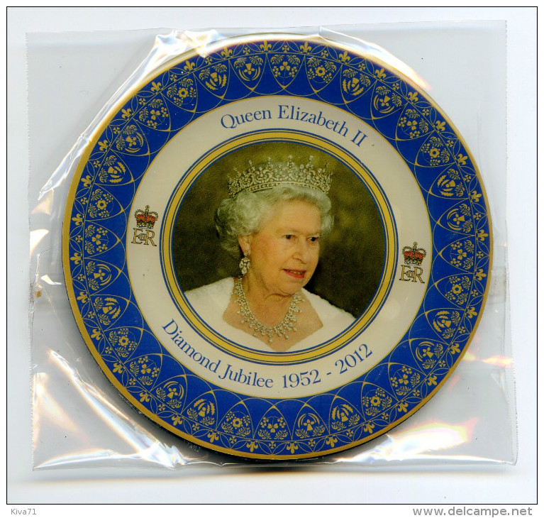 " GB Magnet " QUEEN ELIZABETH II  2012  NEUF - Personnages