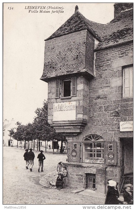 CPA LESNEVEN - Vieille Maison Fortifiée (A81) - Lesneven