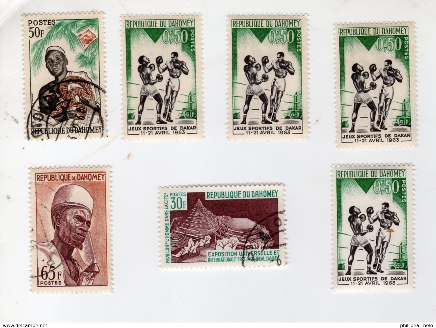 TIMBRES AFRIQUE PAYS DIVERS - LOT + DE 1100 TIMBRES - OBLITERES & NON OBLITERES - VOIR SCANS ET DESCRIPTION