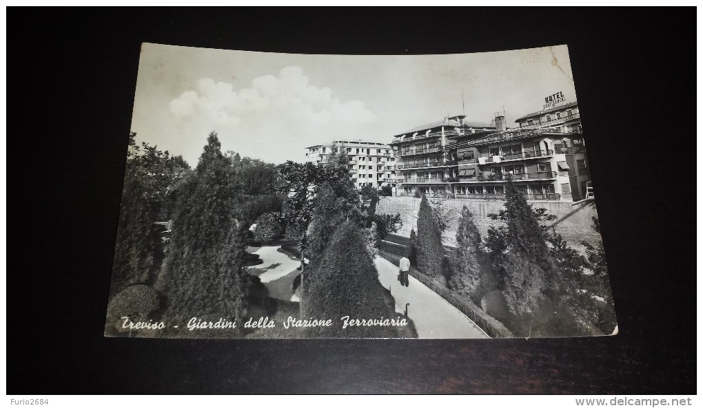 C-15594 CARTOLINA TREVISO - GIARDINI DELLA STAZIONE FERROVIARIA - PANORAMA - Treviso