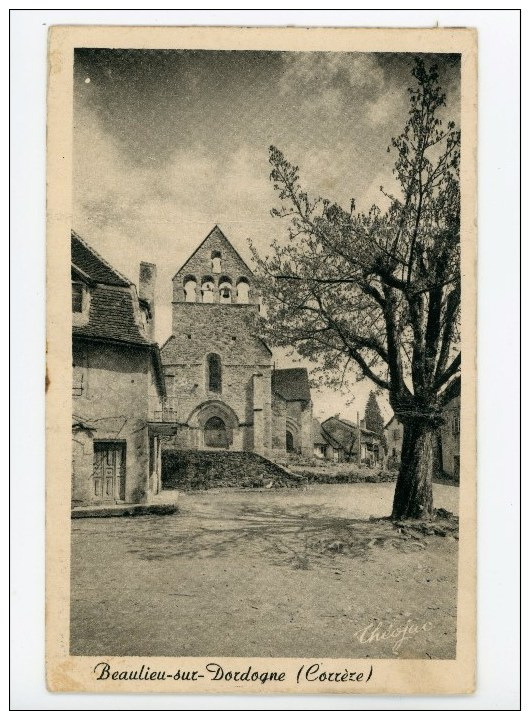 19 - BEAULIEU-sur-DORDOGNE - La Chapelle Des PENITENTS ( XIIe Siécle ) Monument Classé - Voir Scan - Other & Unclassified