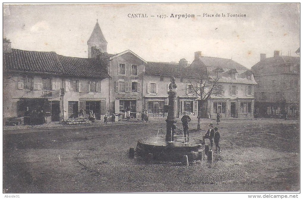 ARPAJON -  Place De La Fontaine - Arpajon Sur Cere