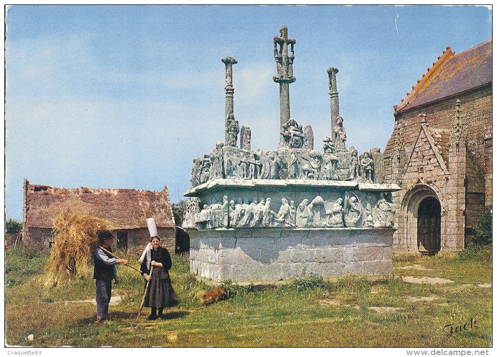 ST JEAN TROLIMENT     LE  CALVAIRE DE TRONOEN   CPSM    CARTE ANIMEE - Saint-Jean-Trolimon