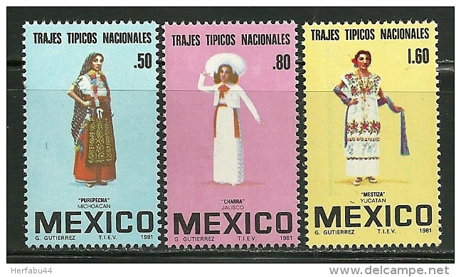 Mexico    "Women's Costumes"     Set    SC# 1231-33  MNH** - Textile