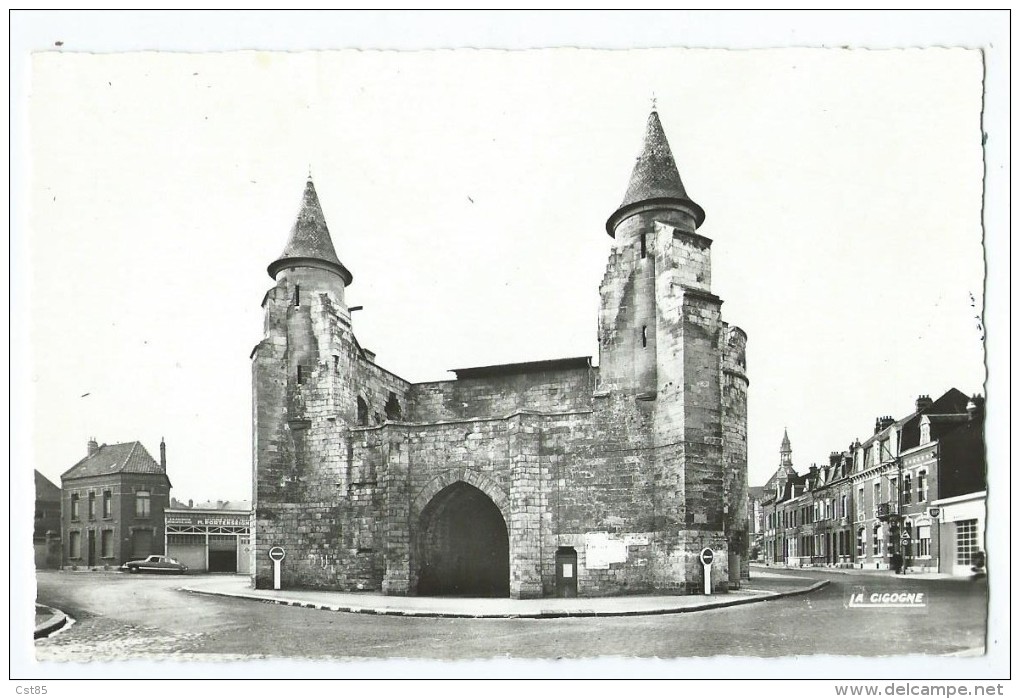 CPSM - Cambrai - La Porte De Paris - Cambrai