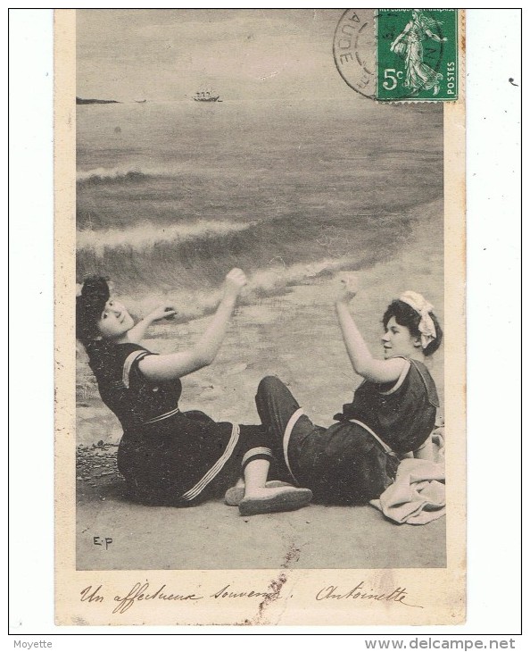 CPA-1904-FANTAISIE-FEMMES -2 FEMMES EN MAILLOTS DE BAIN INTEGRAL-ELLES JOUENT SUR LE SABLE- - Women