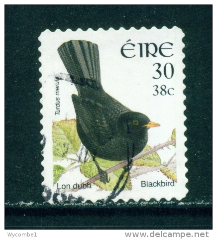 IRELAND  -  2001  Bird Definitives  Dual Currency  Blackbird  30p/38c   Self Adhesive  Used As Scan - Usados