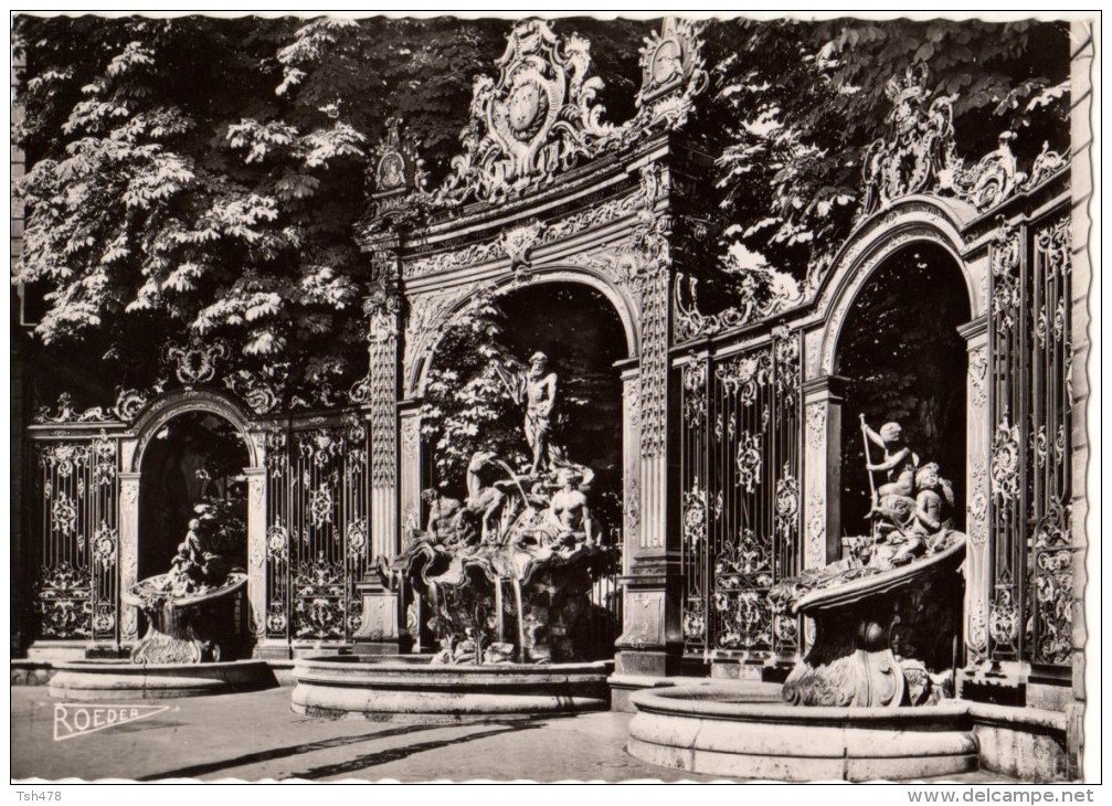 54---NANCY---fontaine De Neptune---voir 2 Scans - Nancy