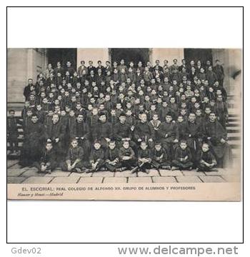 ITLATP1329C-LFTD3710TESC.T Arjeta Postal De ESPAÑA.Foto De Curso.Real Colegio De ALFONSO Xll.EL ESCORIAL.MADRID - Scuole