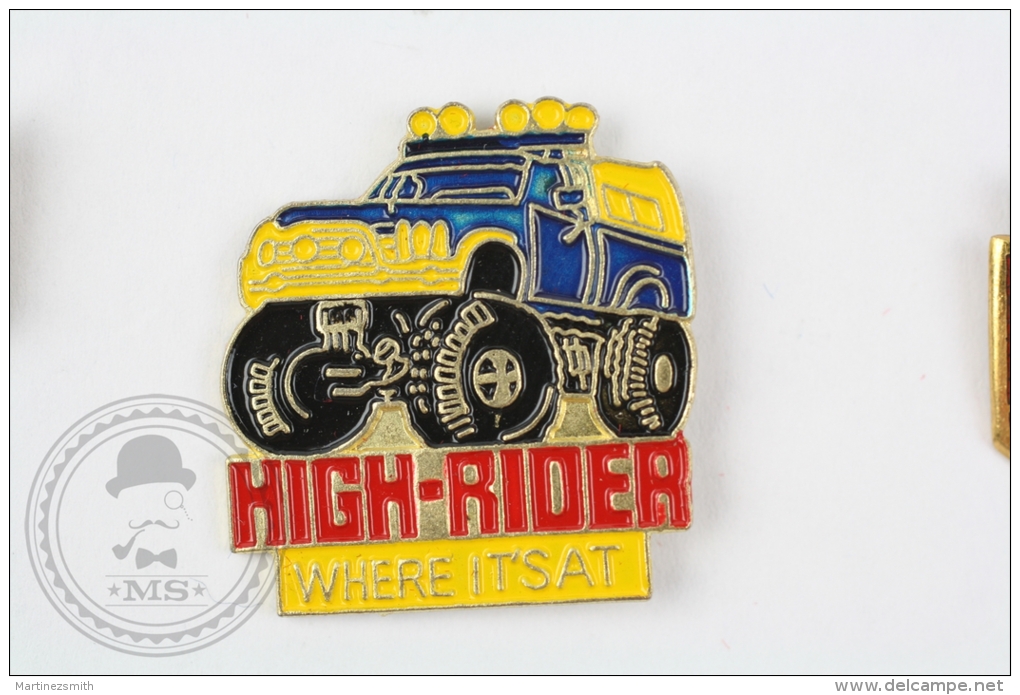 High Rider, Where It´Sat - Blue Car - Pin Badge #PLS - Otros & Sin Clasificación