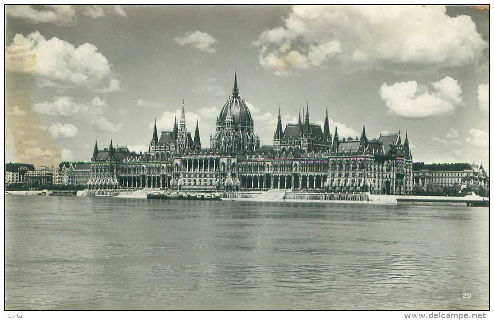 BUDAPEST - Parliament - Hongrie