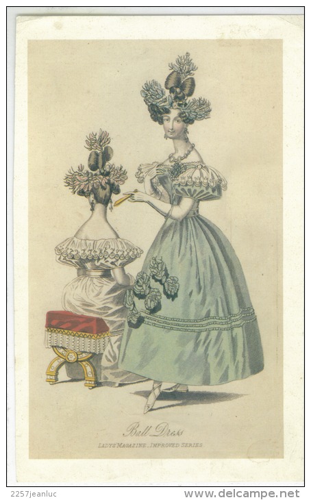 Lito Sur Papier Carton  2 Femmes  Coiffes Et Robes 19 Eme   Format  25x15 Cm Ball Dress Ladys Magazine - Ante 1900