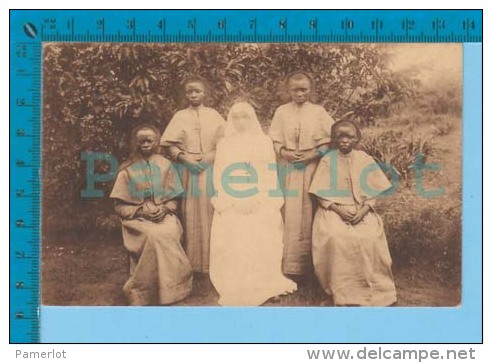 Beaudoinville Haut-Congo (  Premières Soeurs Indigènes, Religieuse ) Post Card Carte Postale Recto/verso - Congo Belge