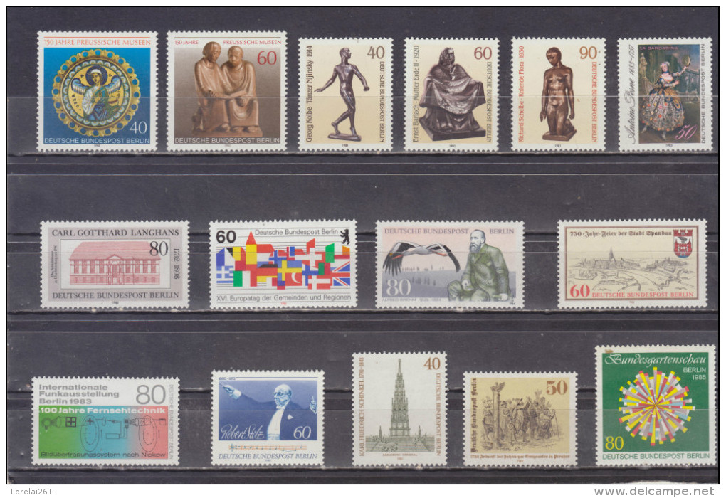 + 300  STAMPS   B.R.D. BERLIN  MNH  0,10.CENT / PIECE (+300 Euro/Michel)