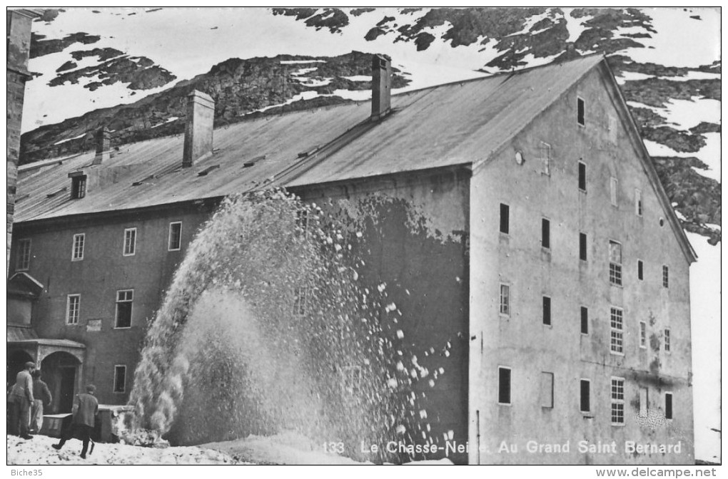 Chasse Neige Au Grand Saint Bernard 1954 - Other & Unclassified