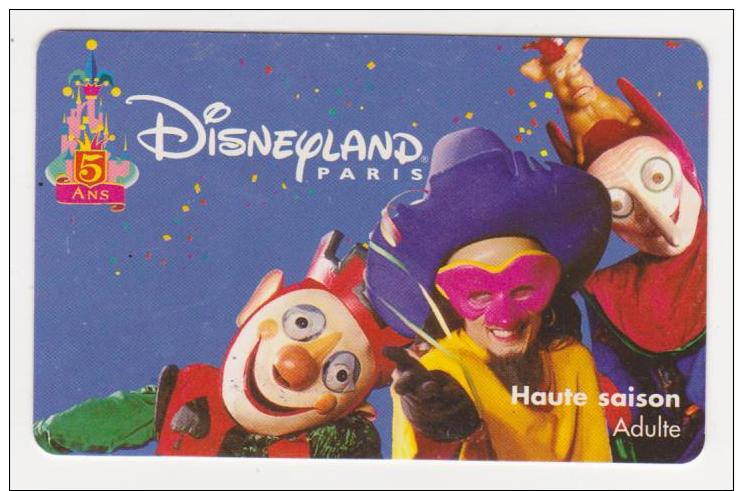 CLOWNS - DISNEY  DISNEYLAND PARIS - TICKET HAUTE SAISON ADULTE - 1 BEAUTIFUL GIFT CARD - NO VALUE - Cartes Cadeaux