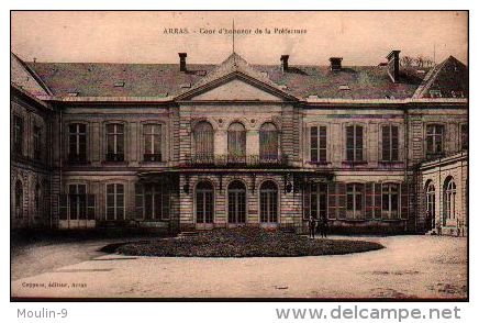 CPA-  ARRAS - COUR D'HONNEUR DE LA PRÉFECTURE - - Arras